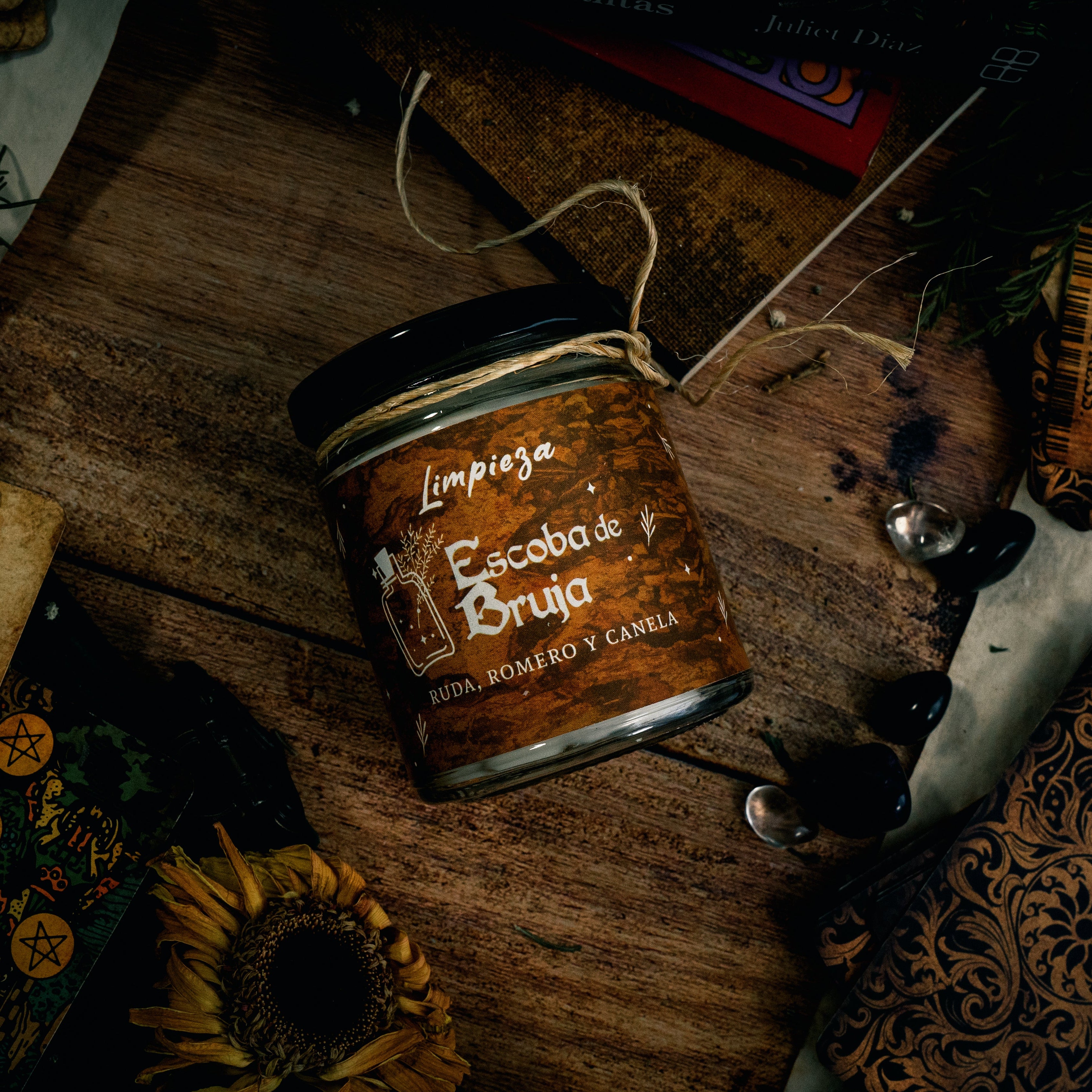 Veladora Escoba de Bruja